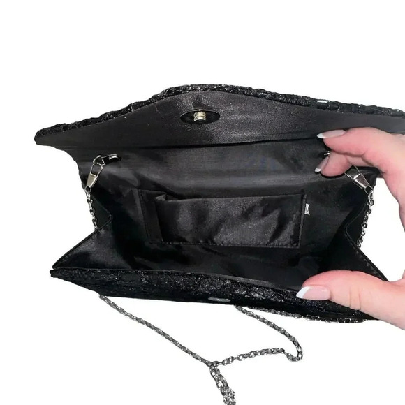 Black‎ Lace slim evening handbag/clutch with removable silver chain link straps - Picture 5 of 8